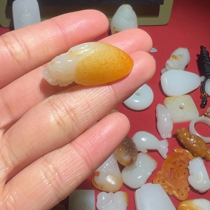 和田玉挂件未镶嵌浪*