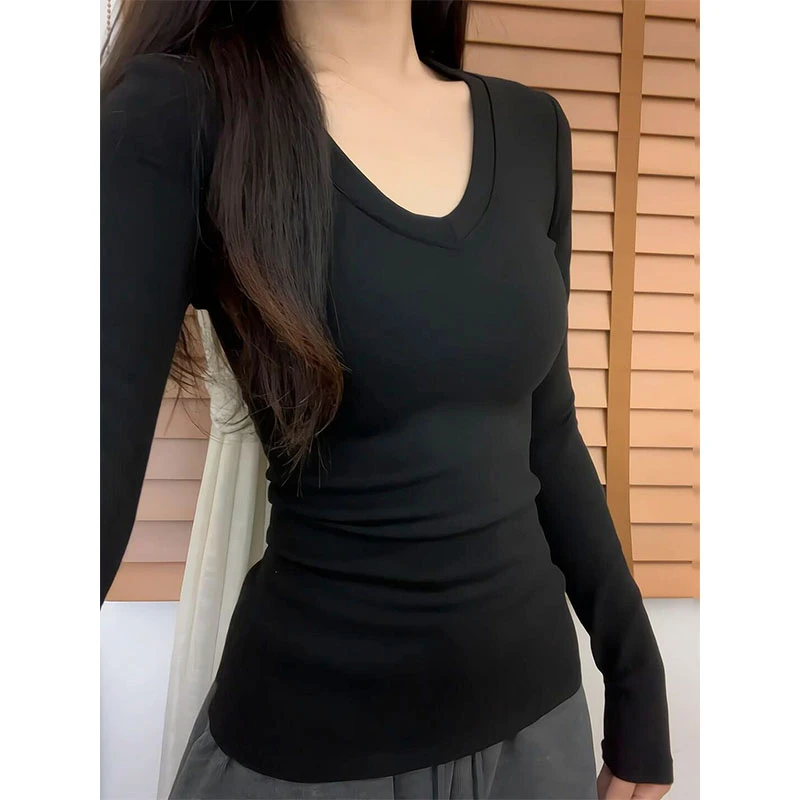 美式简约黑色长袖t恤女春秋季打底衫内搭韩版修身显瘦辣妹V领上衣