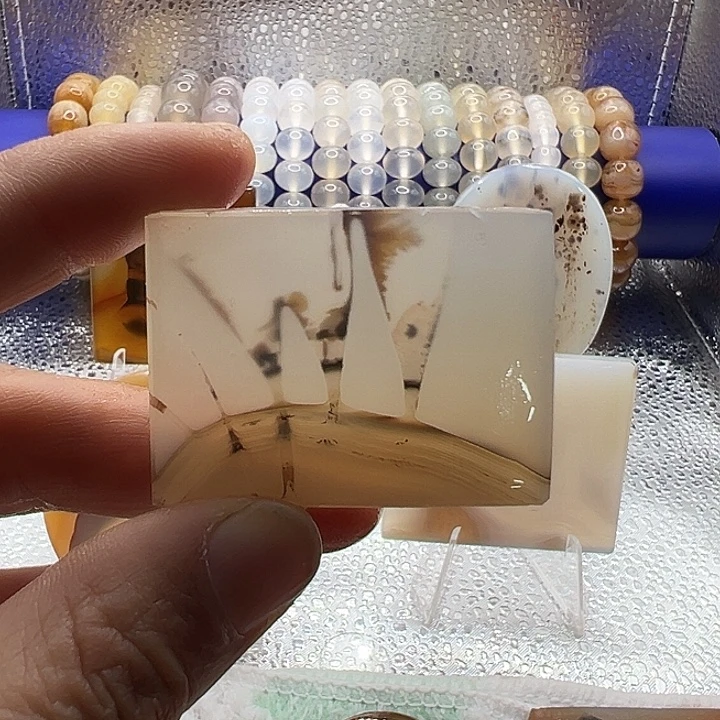 玛瑙/玉髓未镶嵌颈饰