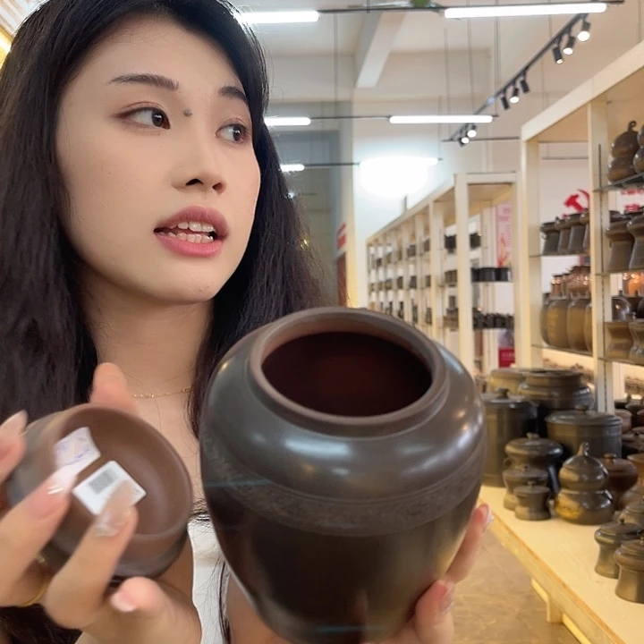 钦州坭兴陶茶叶罐半斤装