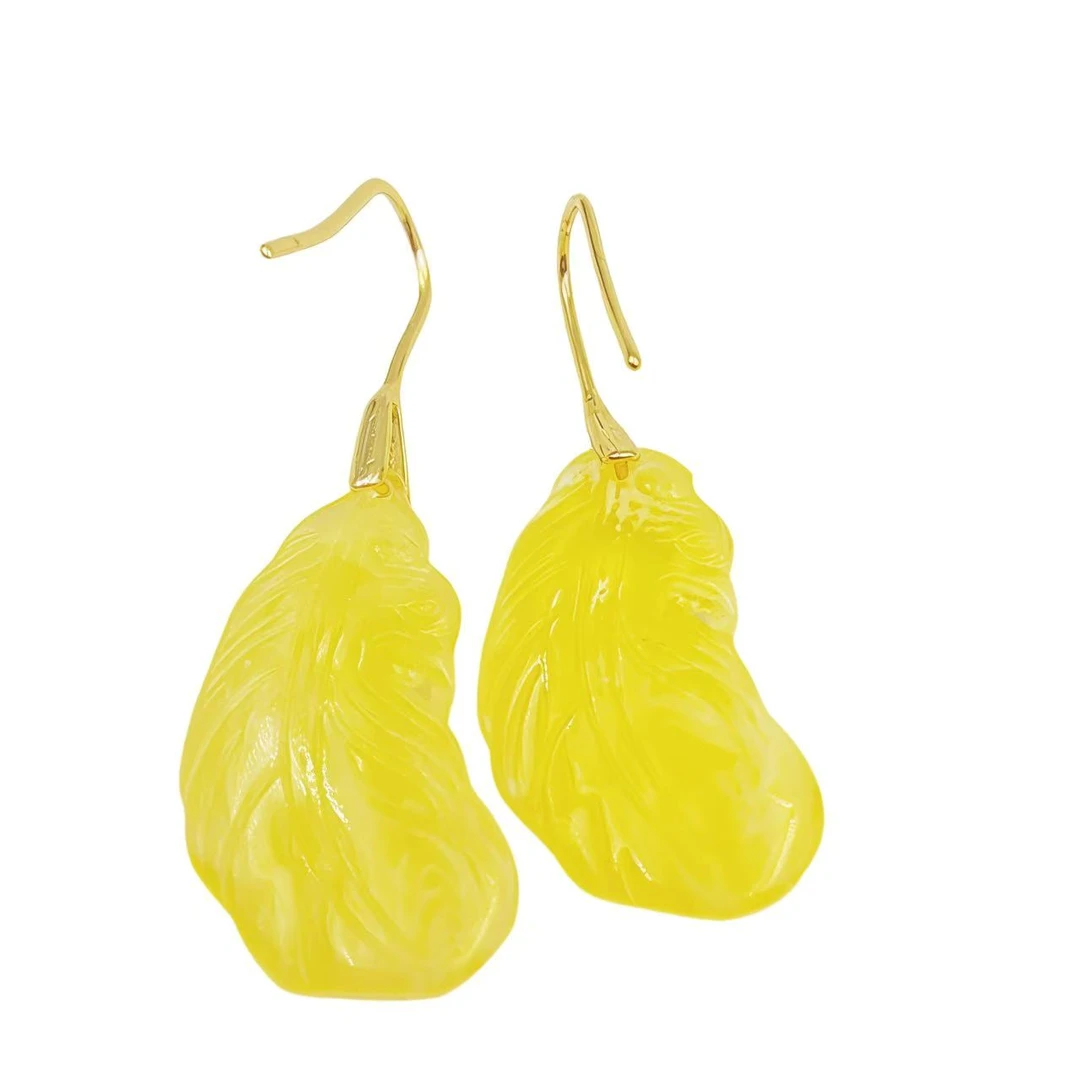 设计款妖孽纹羽毛耳饰Y2587