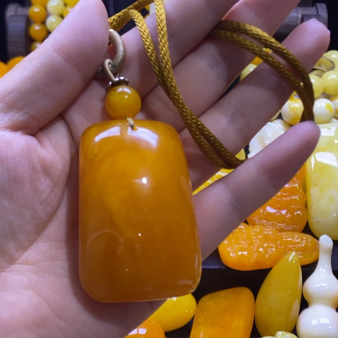 吉***姐非金属中号老蜡无事牌