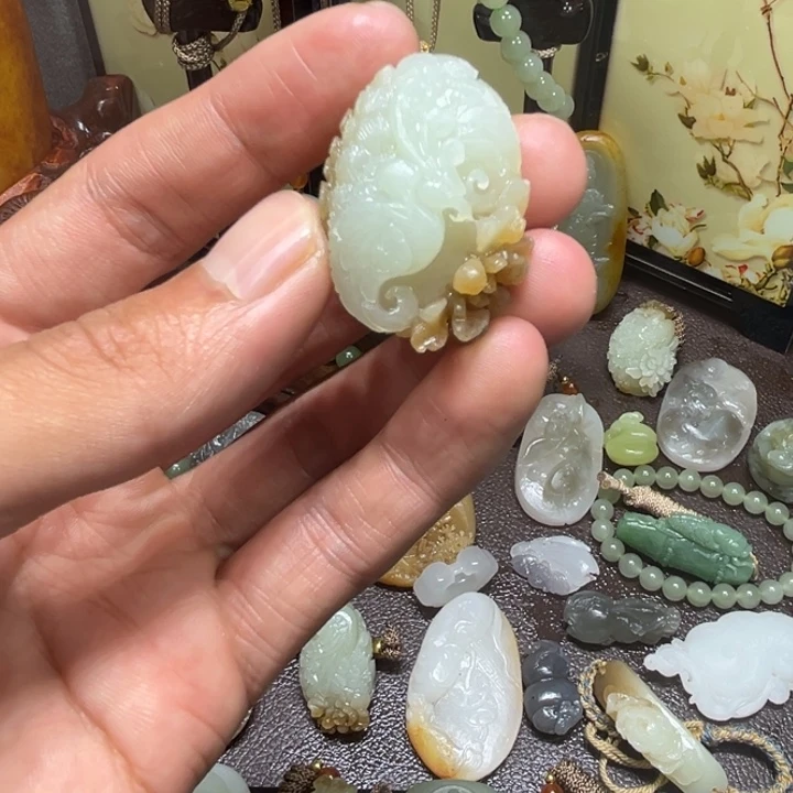 和田玉未镶嵌颈饰