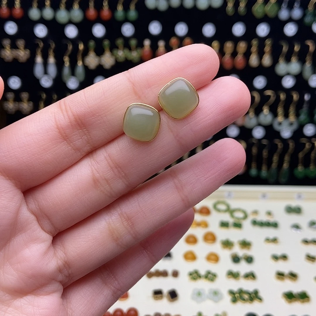 和田玉银S925镶嵌耳饰