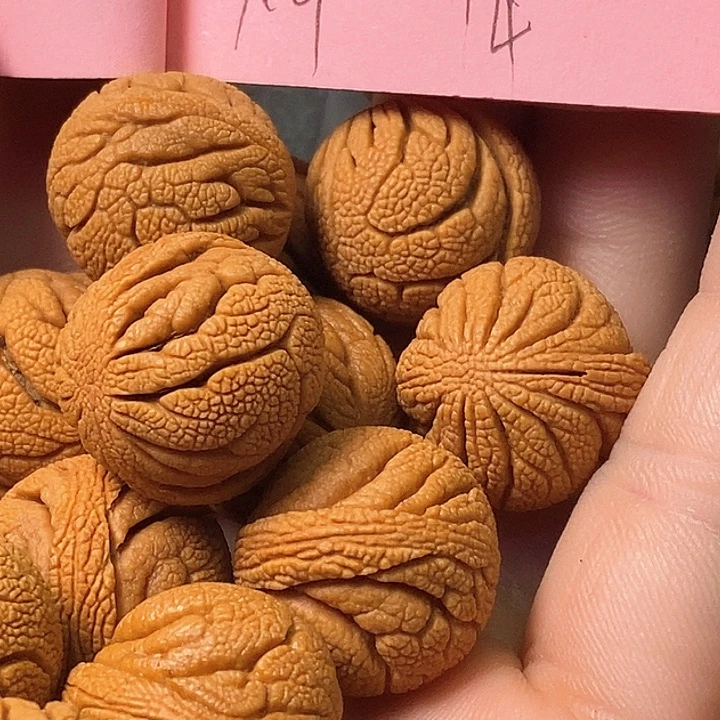 吊坠桃核陕西秦岭山桃核