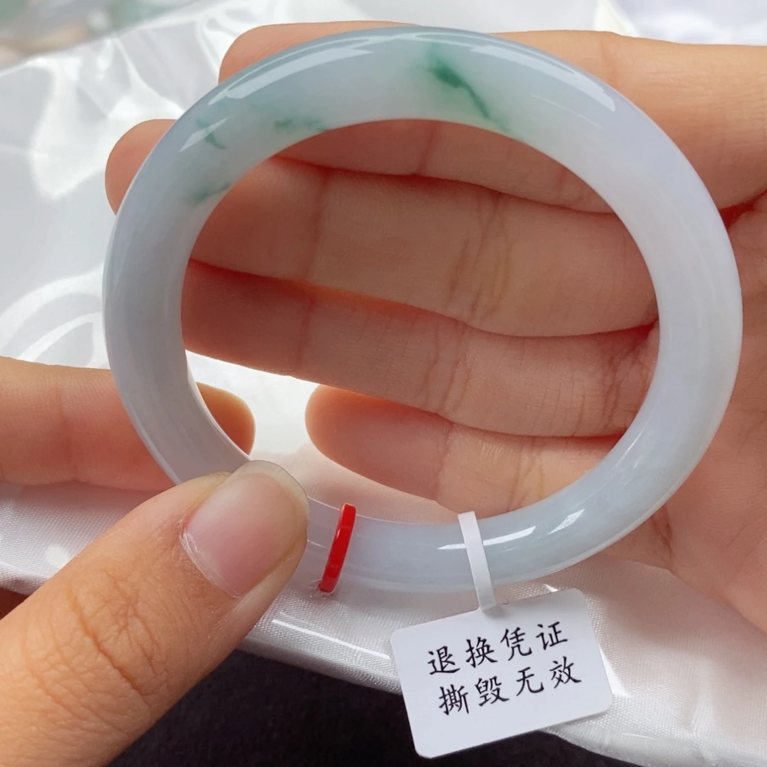 翡翠手镯（圆镯）未镶嵌