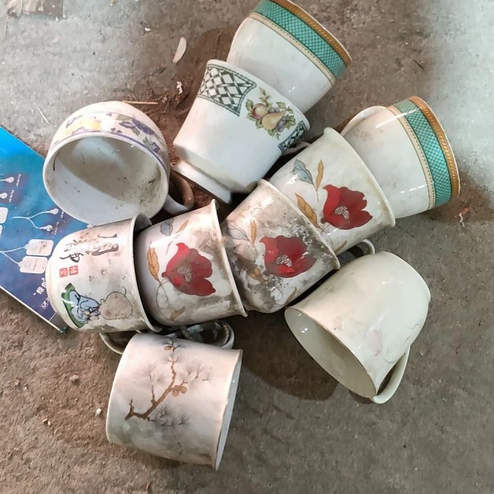 摆件陶瓷盘子碗啥都有