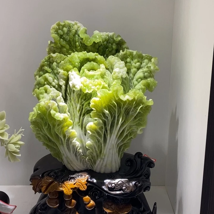 未镶嵌蛇纹石玉（覆膜）珠宝奇石