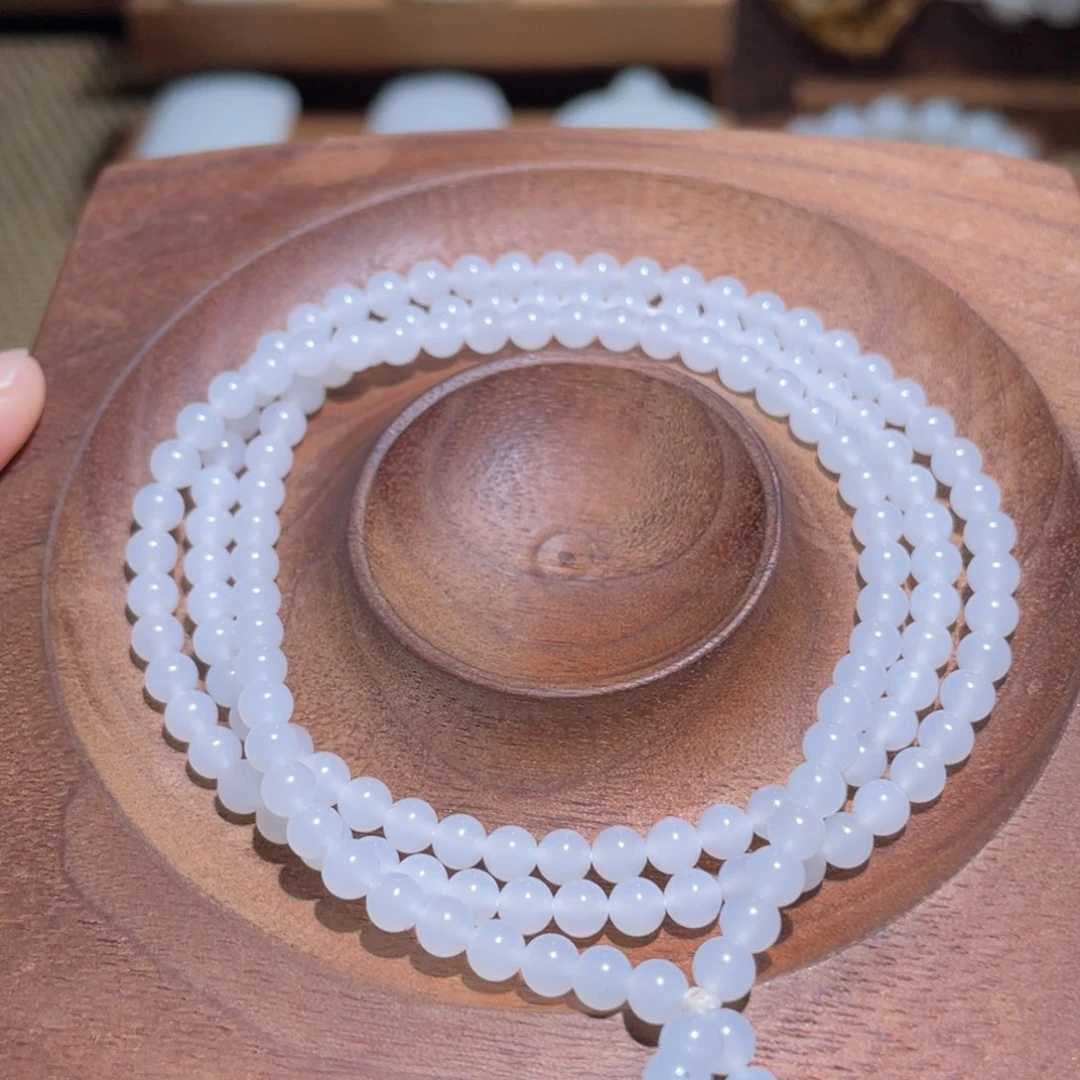 未镶嵌手链和田玉卡4