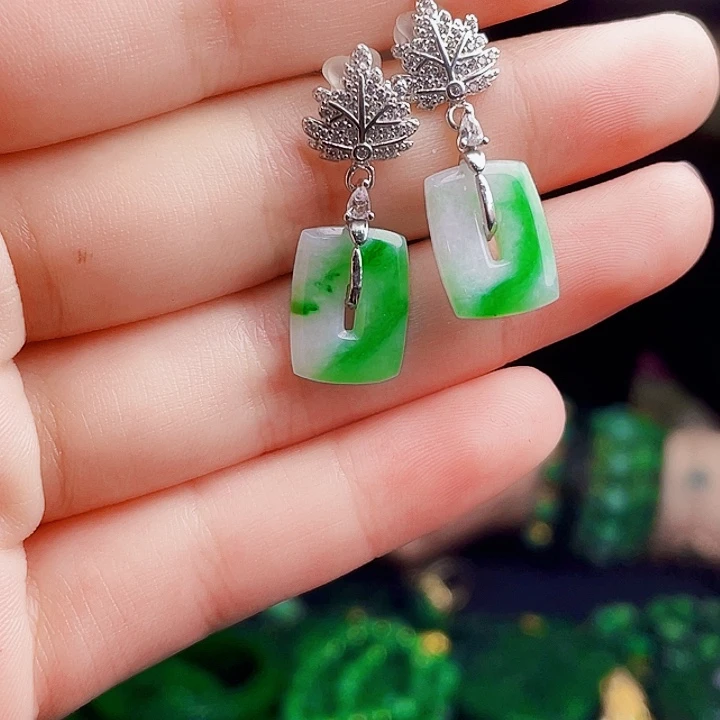 翡翠银S925镶嵌颈饰多样性