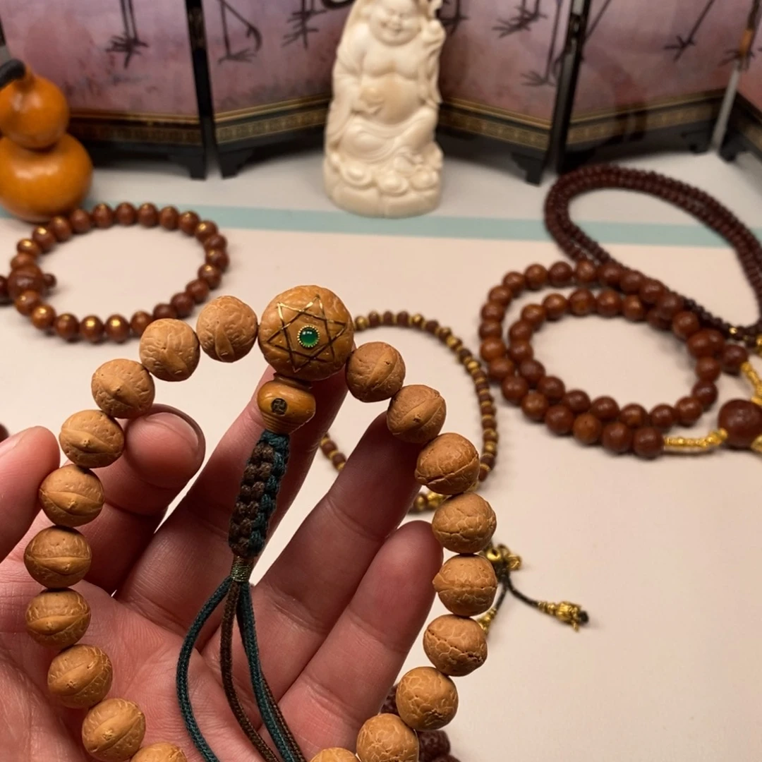 凤眼菩提吊坠。。。。。。。。。。。。。。