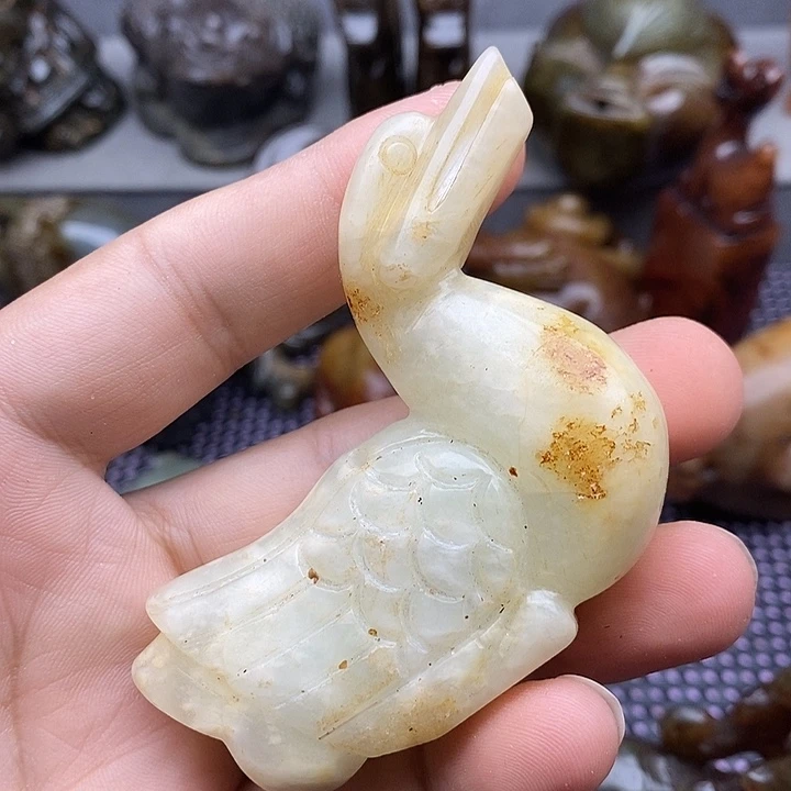 未镶嵌蛇纹石玉颈饰