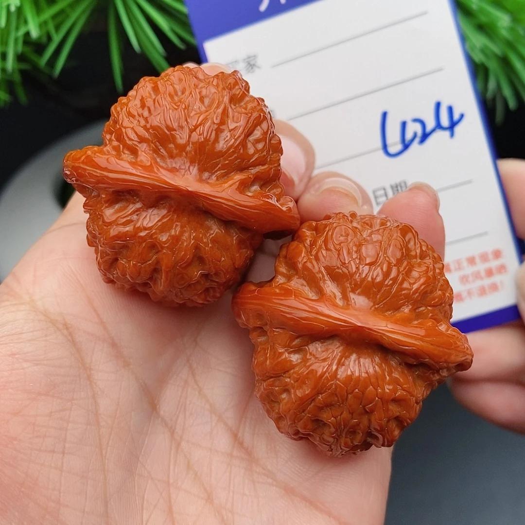 第***境把件文玩核桃38血麒麟524