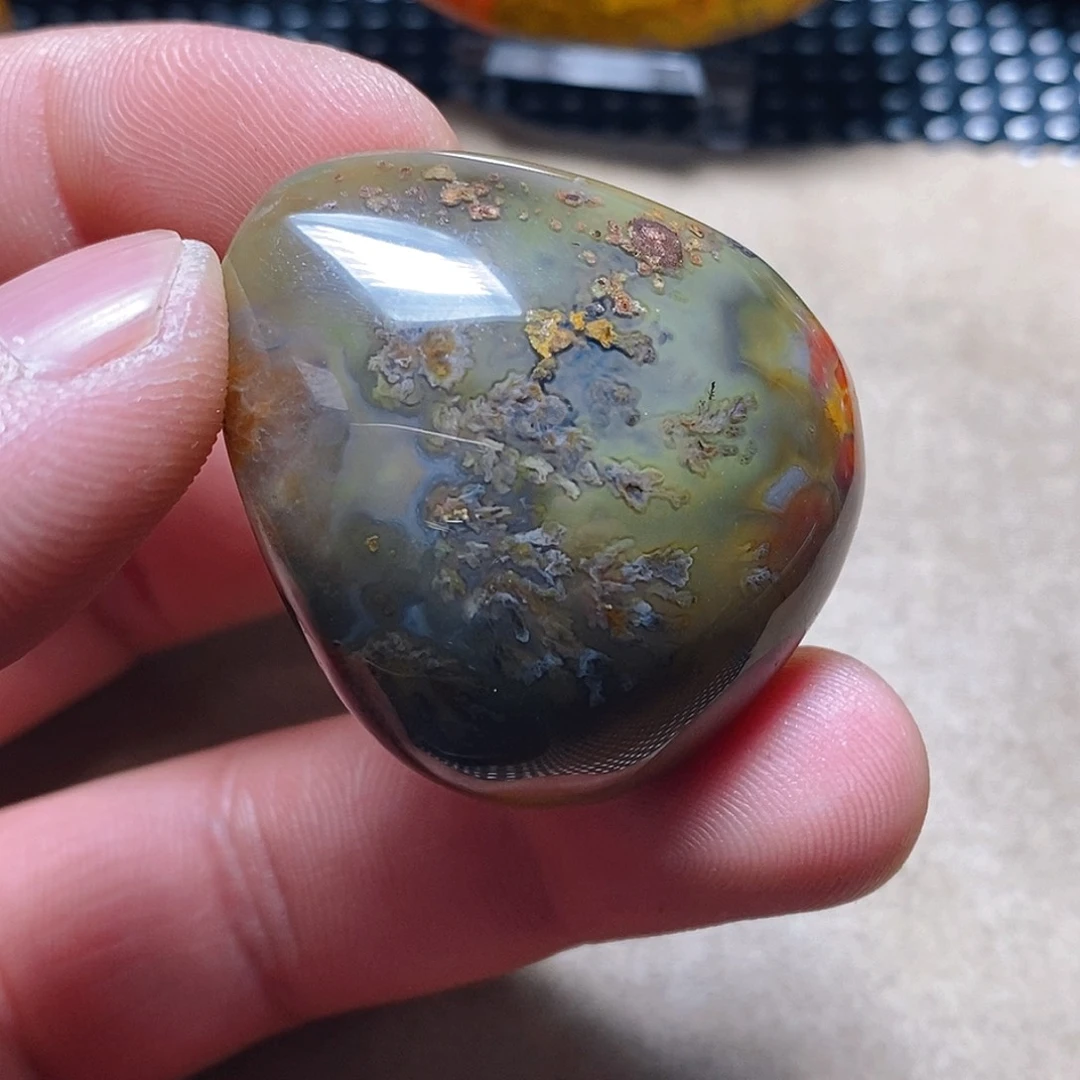 玛瑙/玉髓颈饰未镶嵌一**边