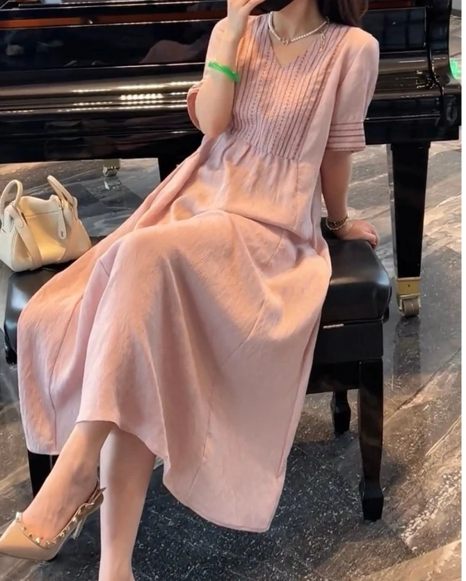 显瘦气质时尚夏季法式减龄V领套头韩版纯色甜美宽松型A字裙长裙