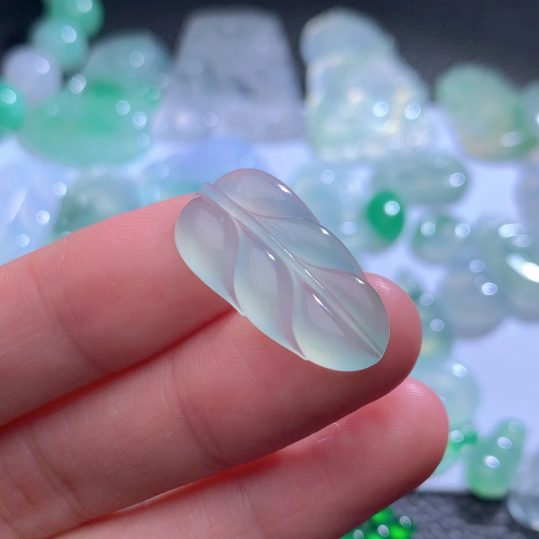 翡翠未镶嵌颈饰缅甸翡翠