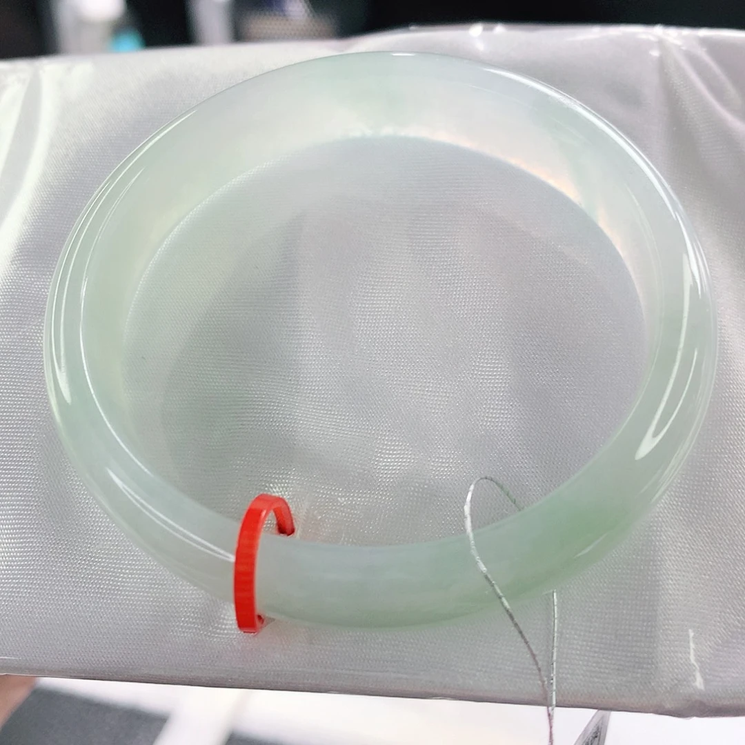 翡翠未镶嵌手镯54贵妃