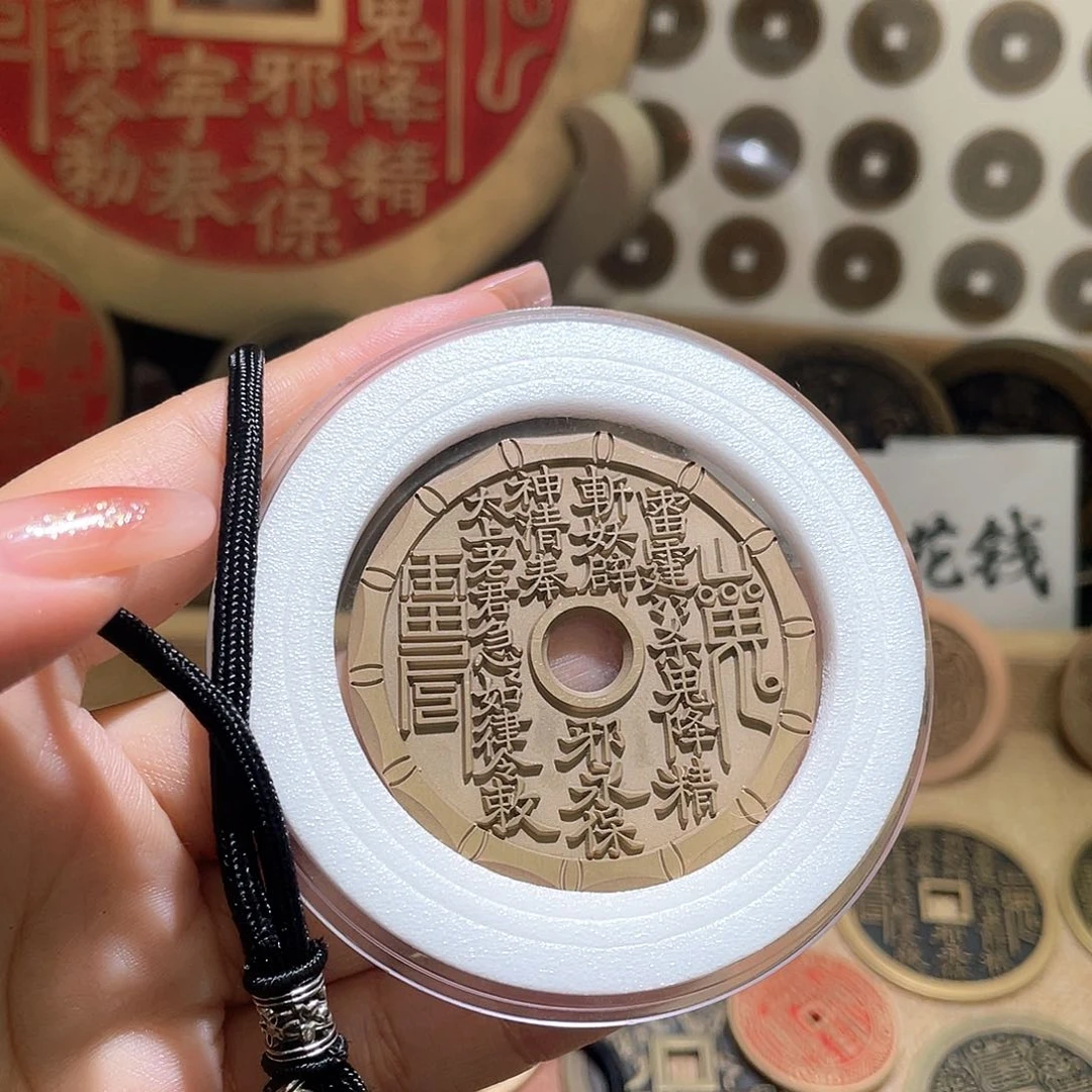 铜现代失腊工艺品