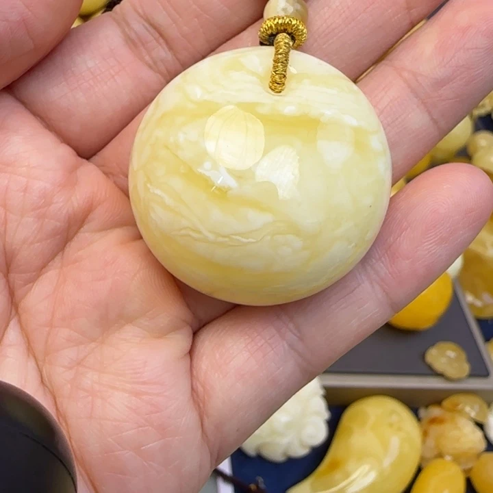 未镶嵌颈饰蜜蜡天然蜜蜡