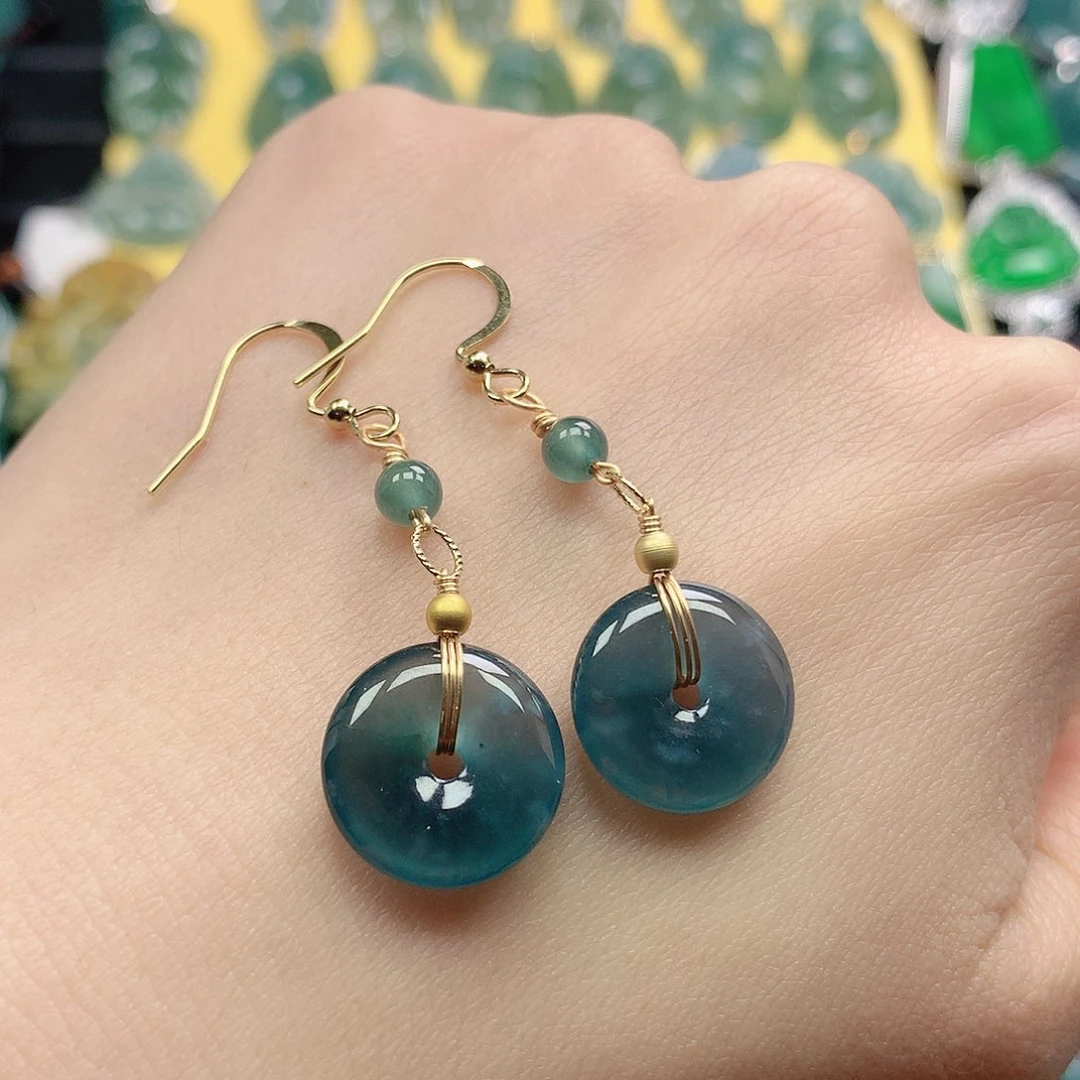 翡翠颈饰未镶嵌如*令耳坠