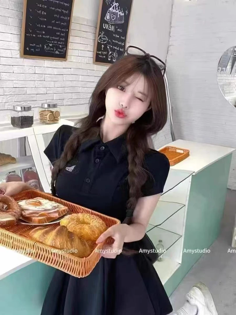 2025夏装新款胖mm大码女休闲设计感polo领收腰显瘦连衣裙