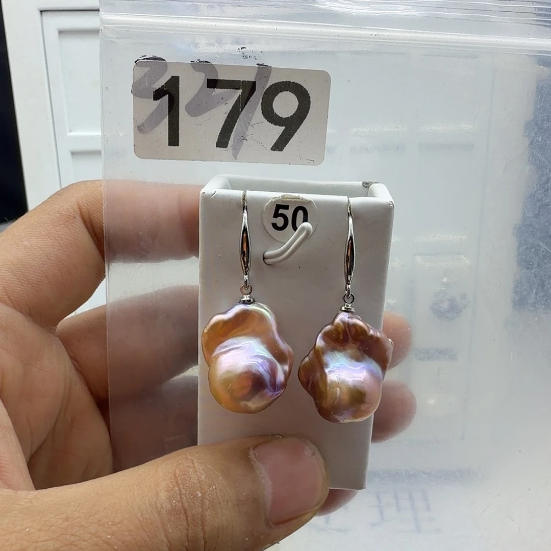 淡水珍珠颈饰合金