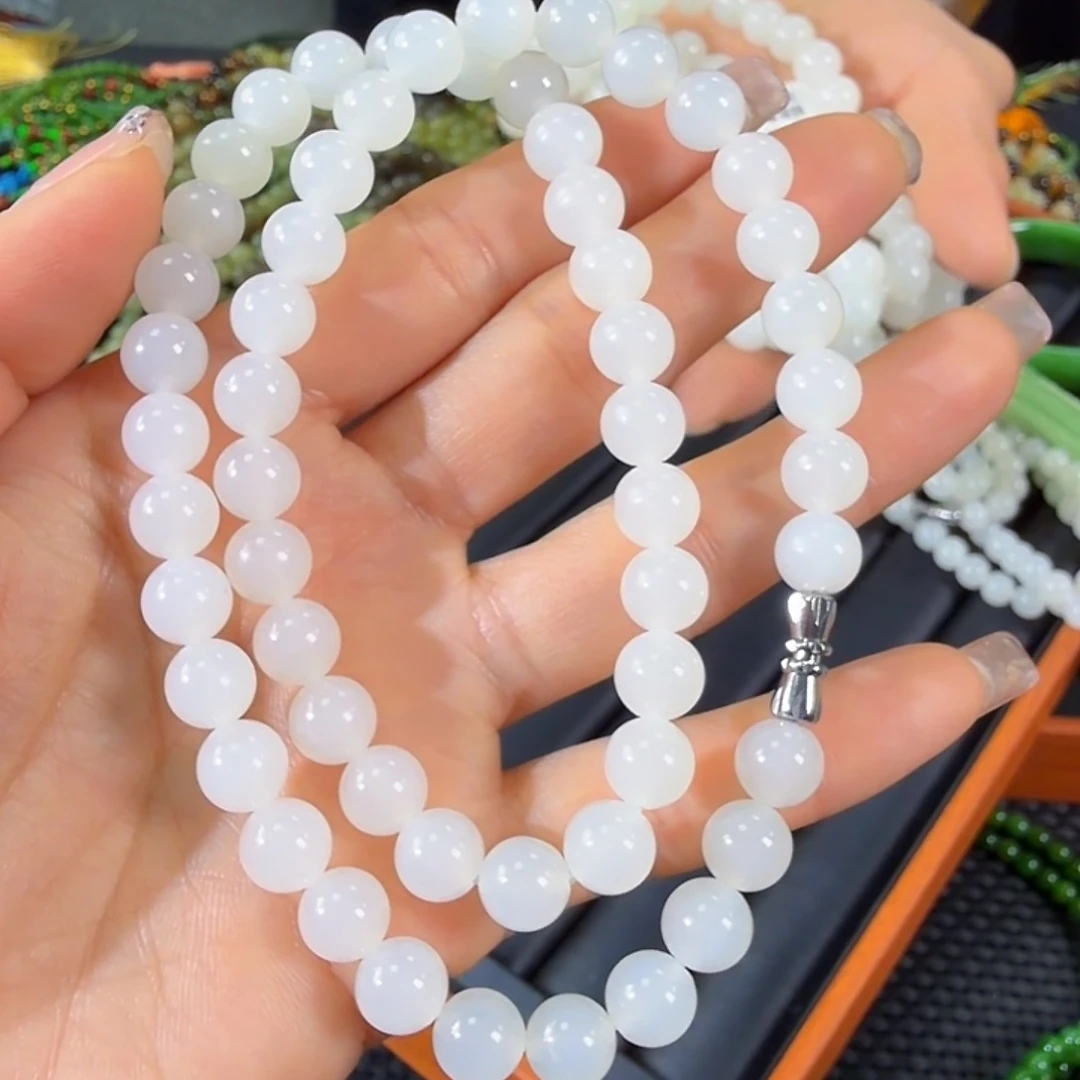 和田玉未镶嵌颈饰卡8