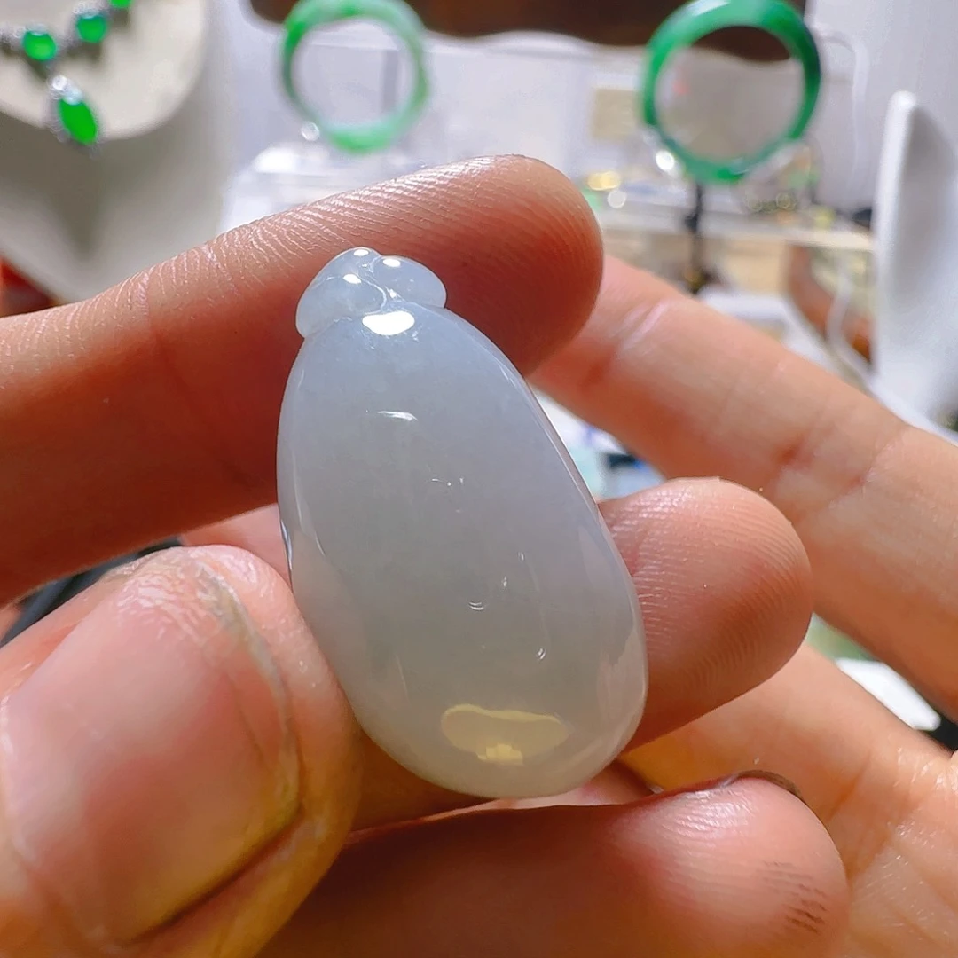 翡翠未镶嵌颈饰翡翠38