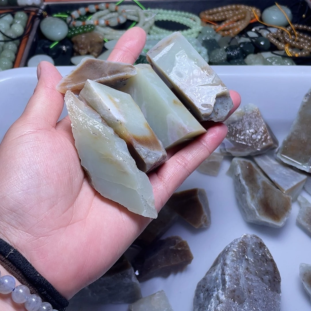 @***风和田玉（糖玉）未镶嵌珠宝半成品