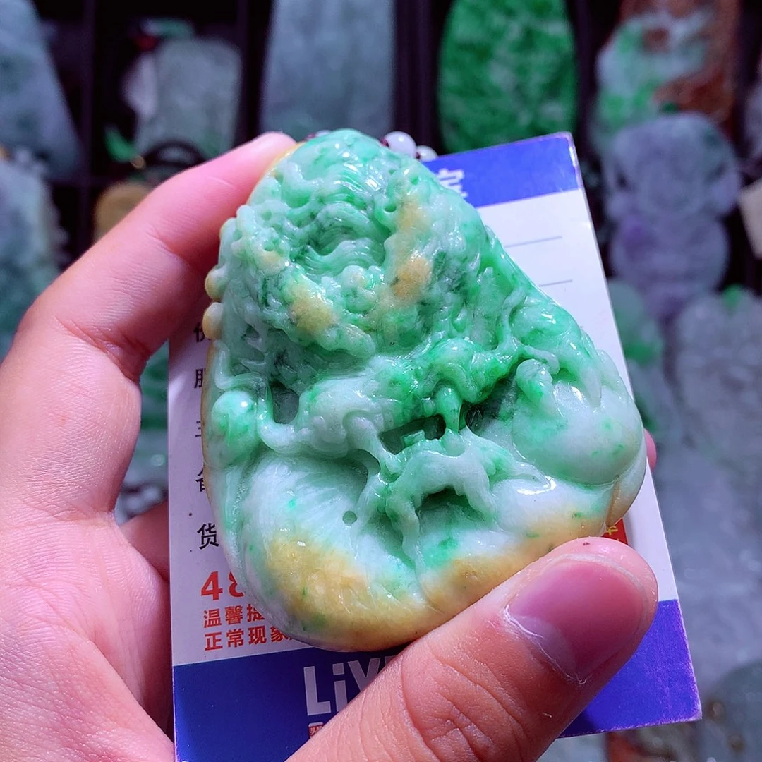 颈饰未镶嵌翡翠天然