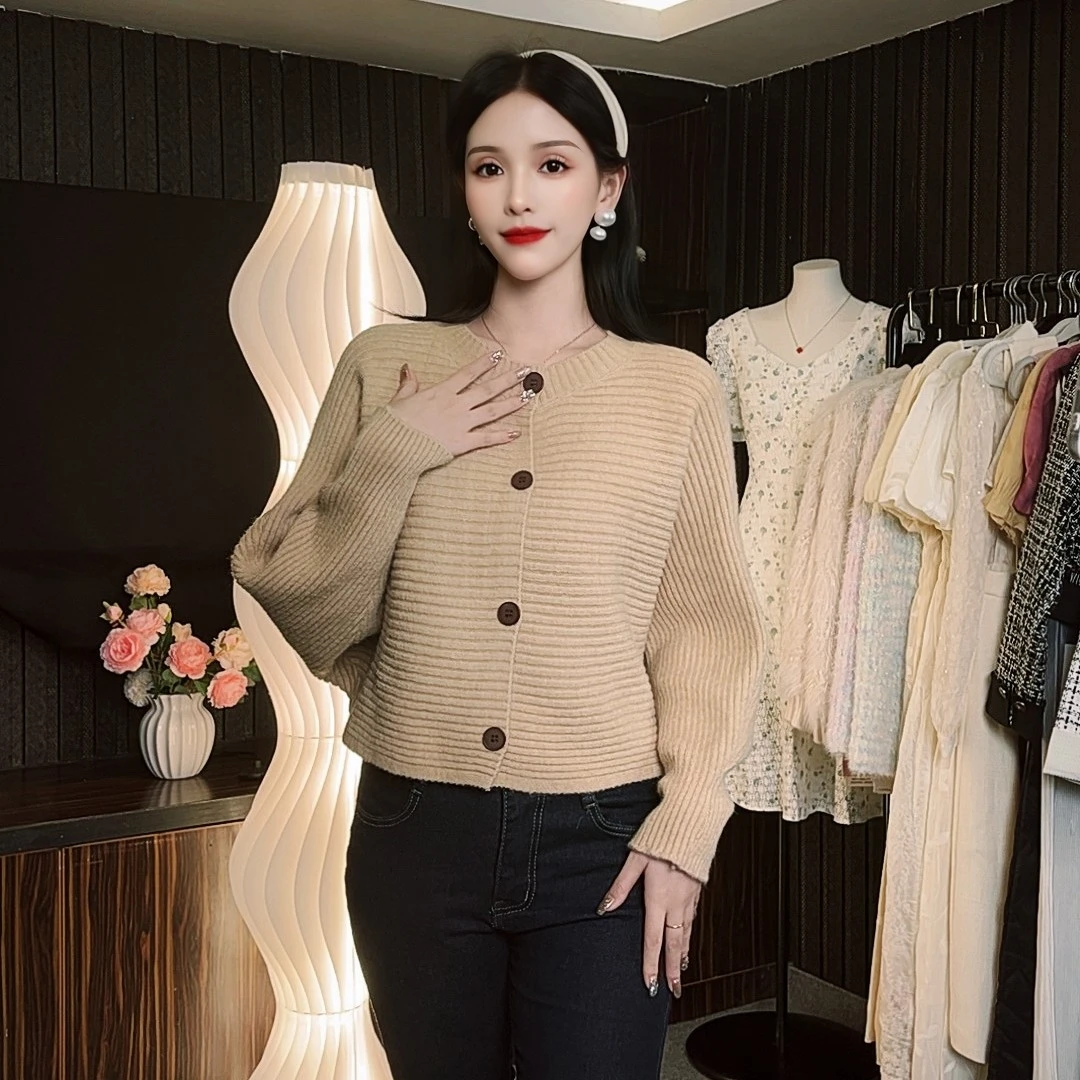 小个子羊毛衫圆领毛衣外套女春秋新款高腰短款配裙子外搭针织开衫