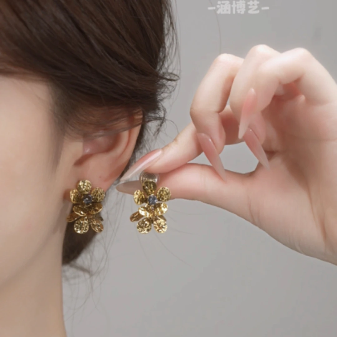 铜合金耳饰 新款做旧古铜色经典百搭无耳洞蚊香盘耳夹