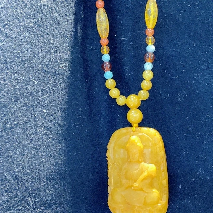 蜜蜡未镶嵌颈饰天然老料俄料收藏级大势至菩萨吊坠