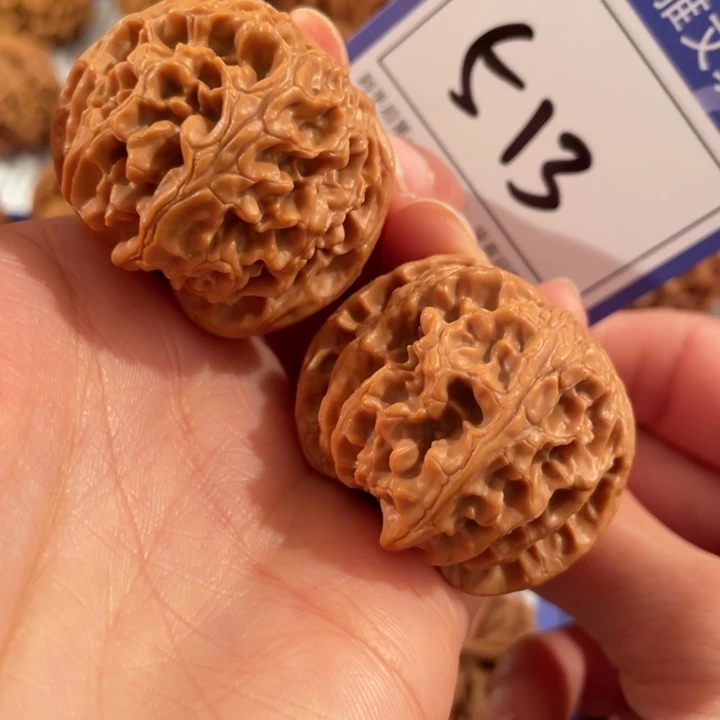 把件文玩核桃513号3.9苹果园