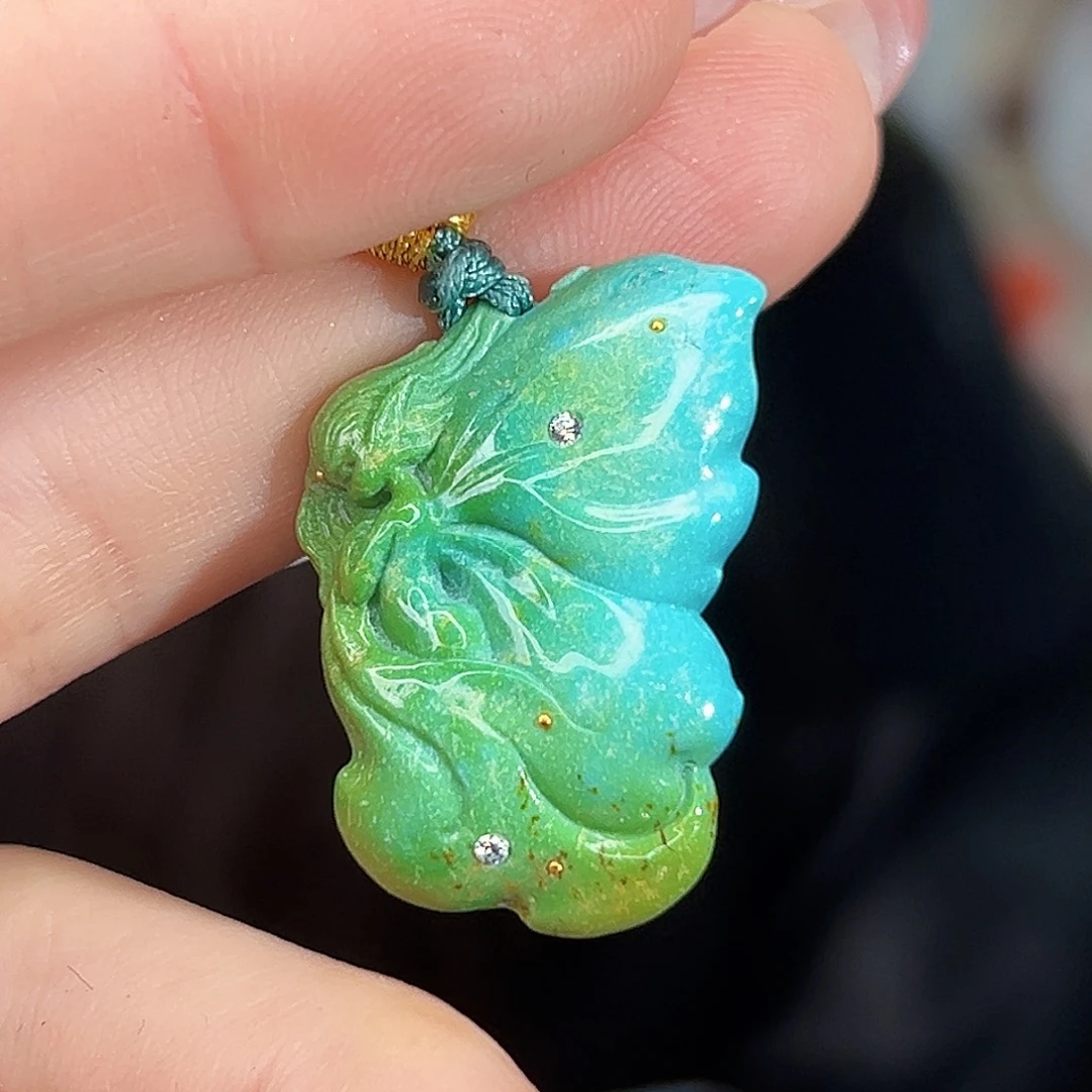 绿松石未镶嵌珠宝奇石