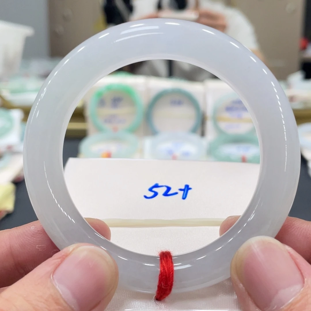 翡翠未镶嵌手镯翡翠手镯