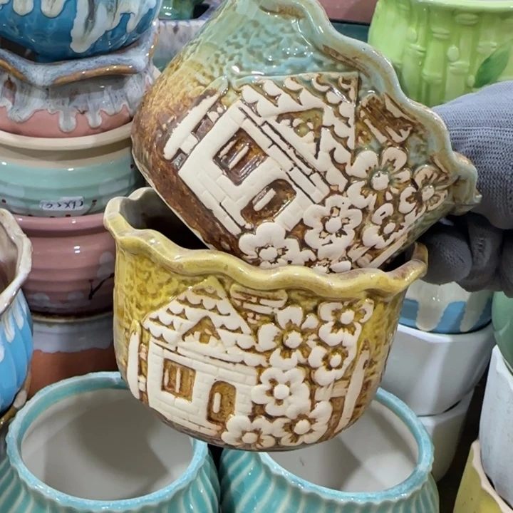 凑9块包邮，有孔，陶瓷花盆