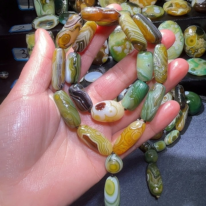 玛瑙/玉髓未镶嵌珠宝奇石