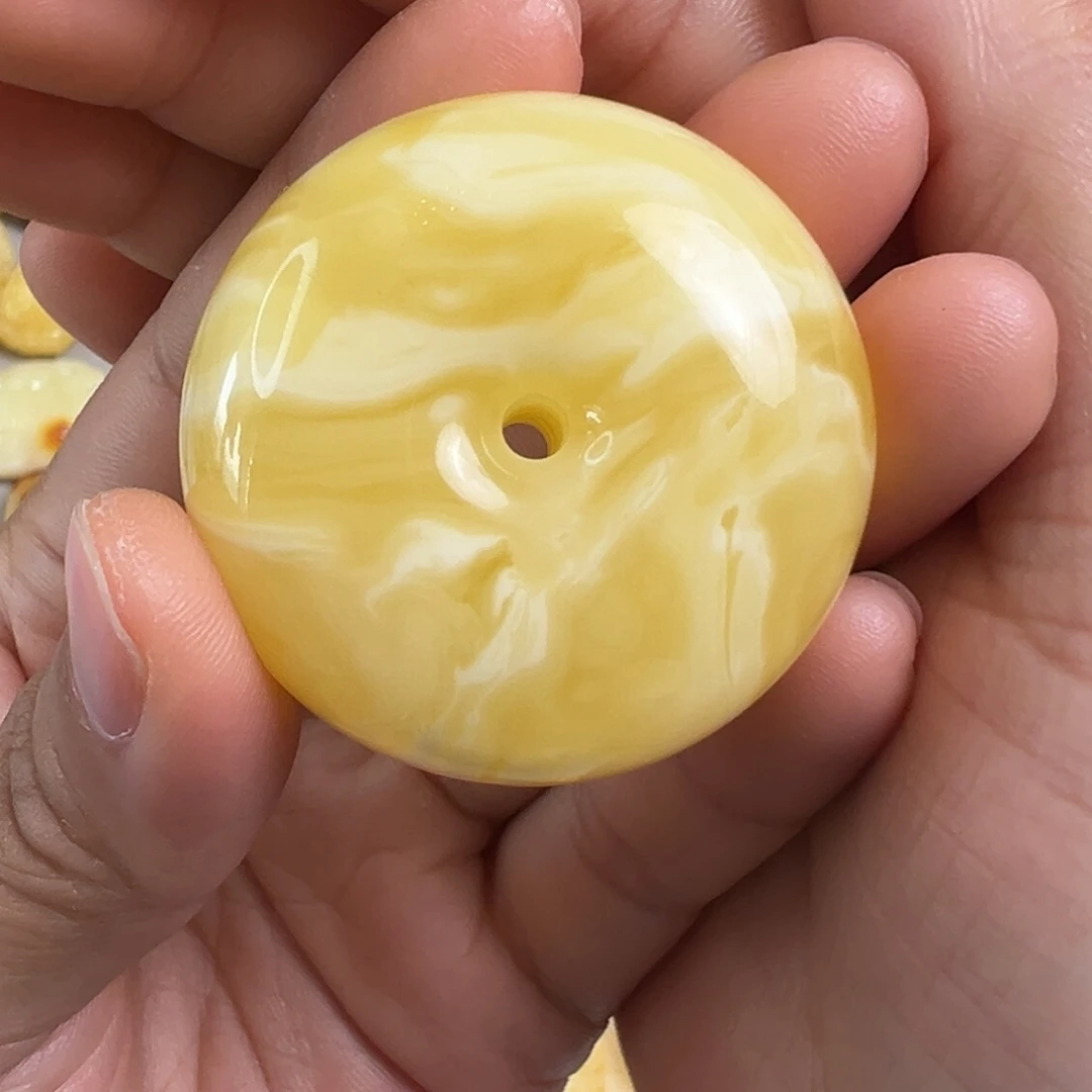 n***豆蜜蜡未镶嵌裸石蜜蜡