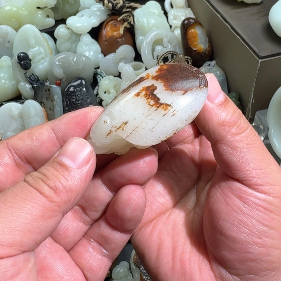 和田玉颈饰未镶嵌用*