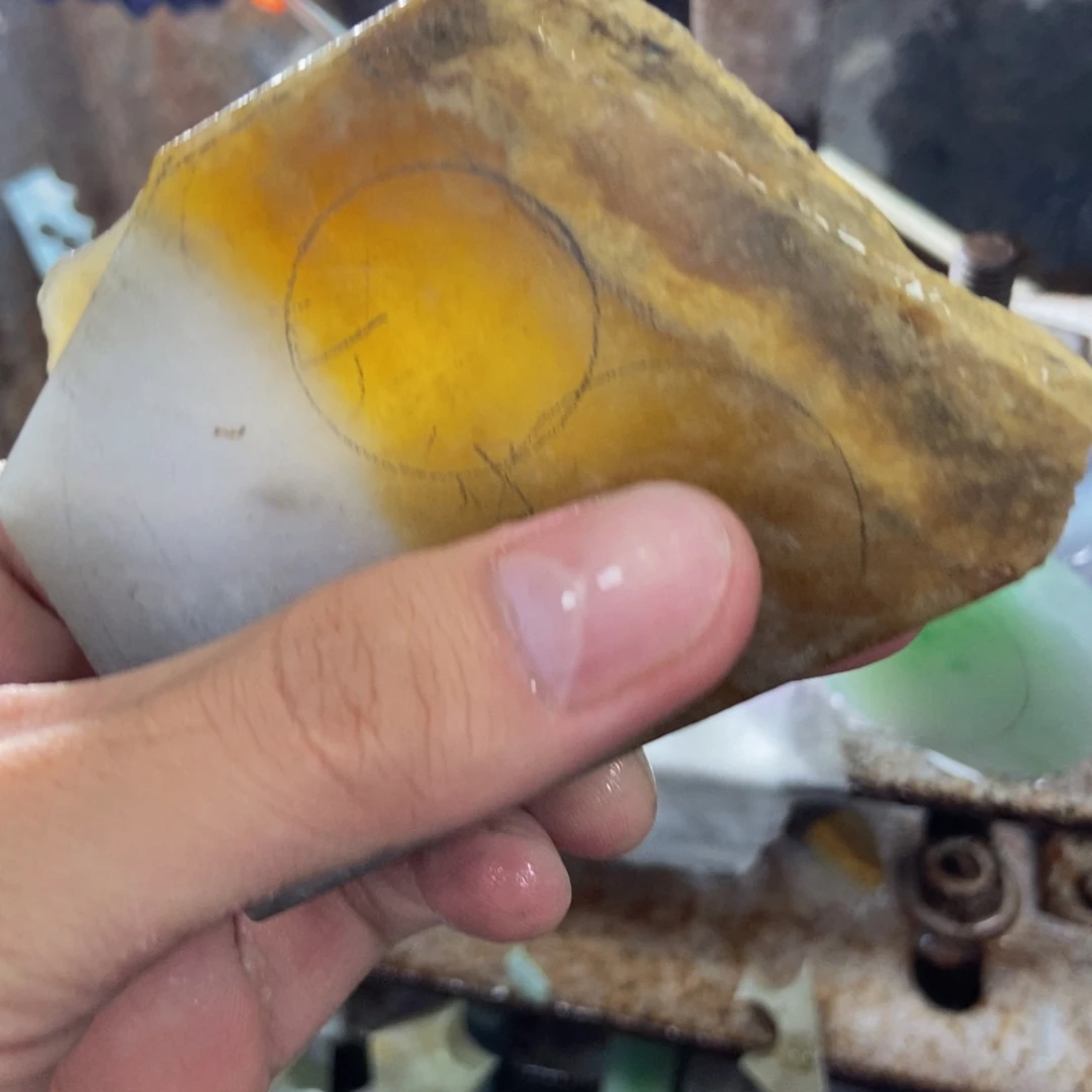 未镶嵌挂件翡翠料子