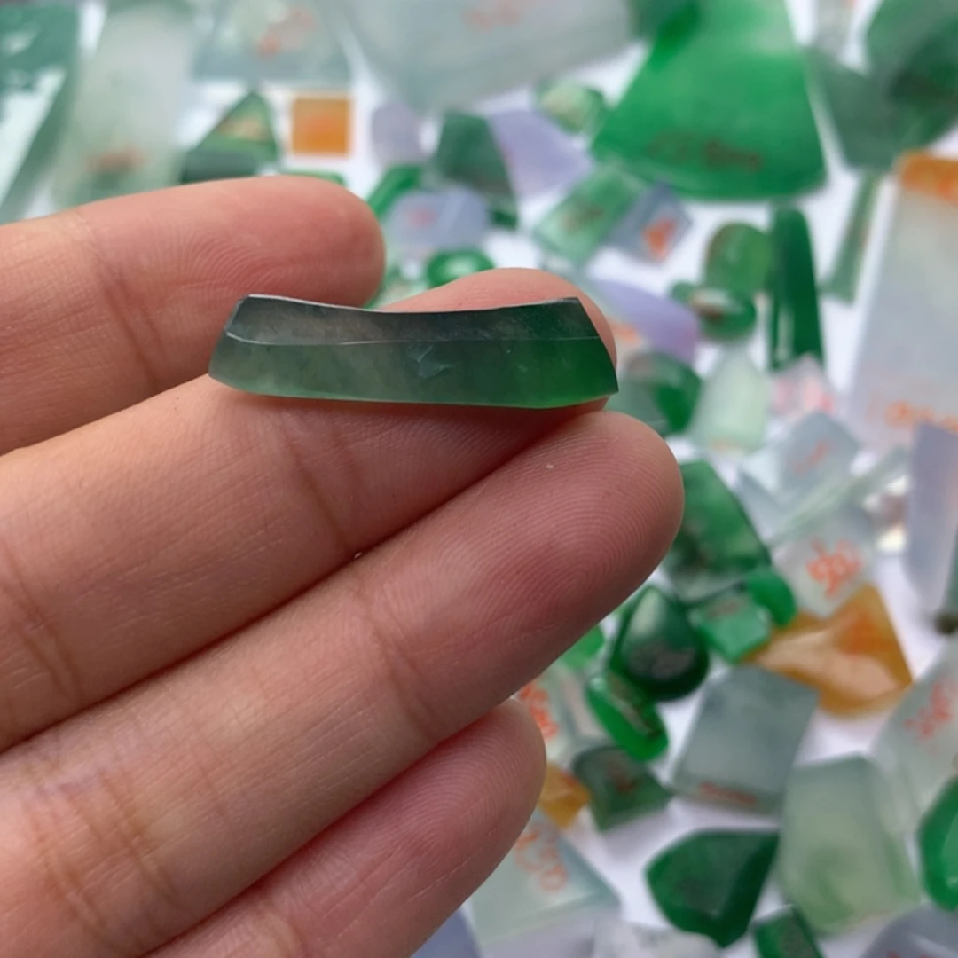 定制翡翠未镶嵌天然翡翠