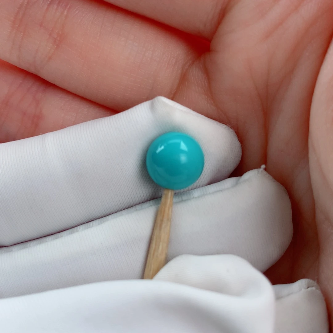 未镶嵌绿松石颈饰冰*