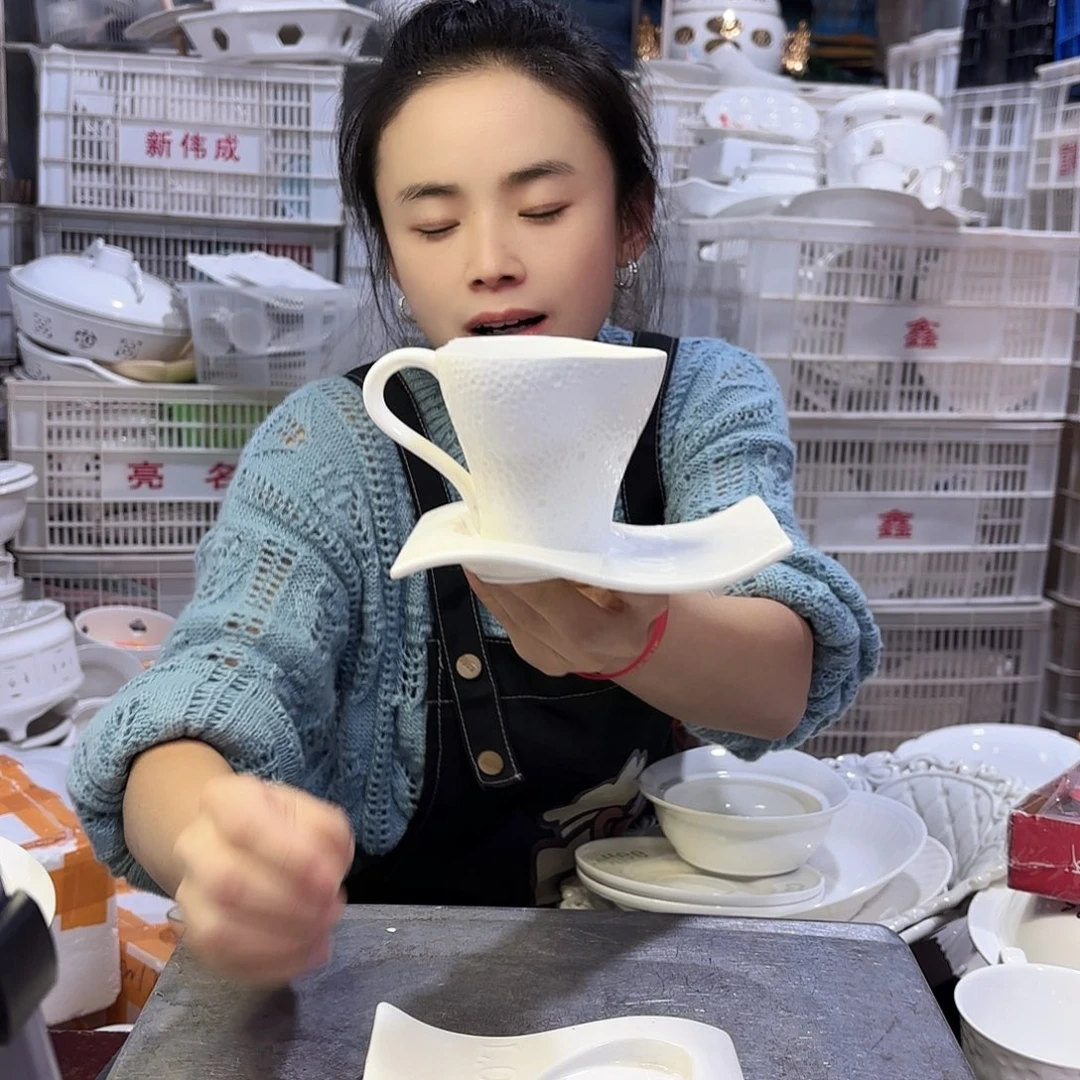 盘微瑕产品………咖啡杯两套