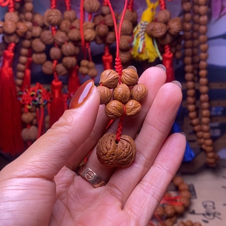 桃核吊坠龙纹桃枭