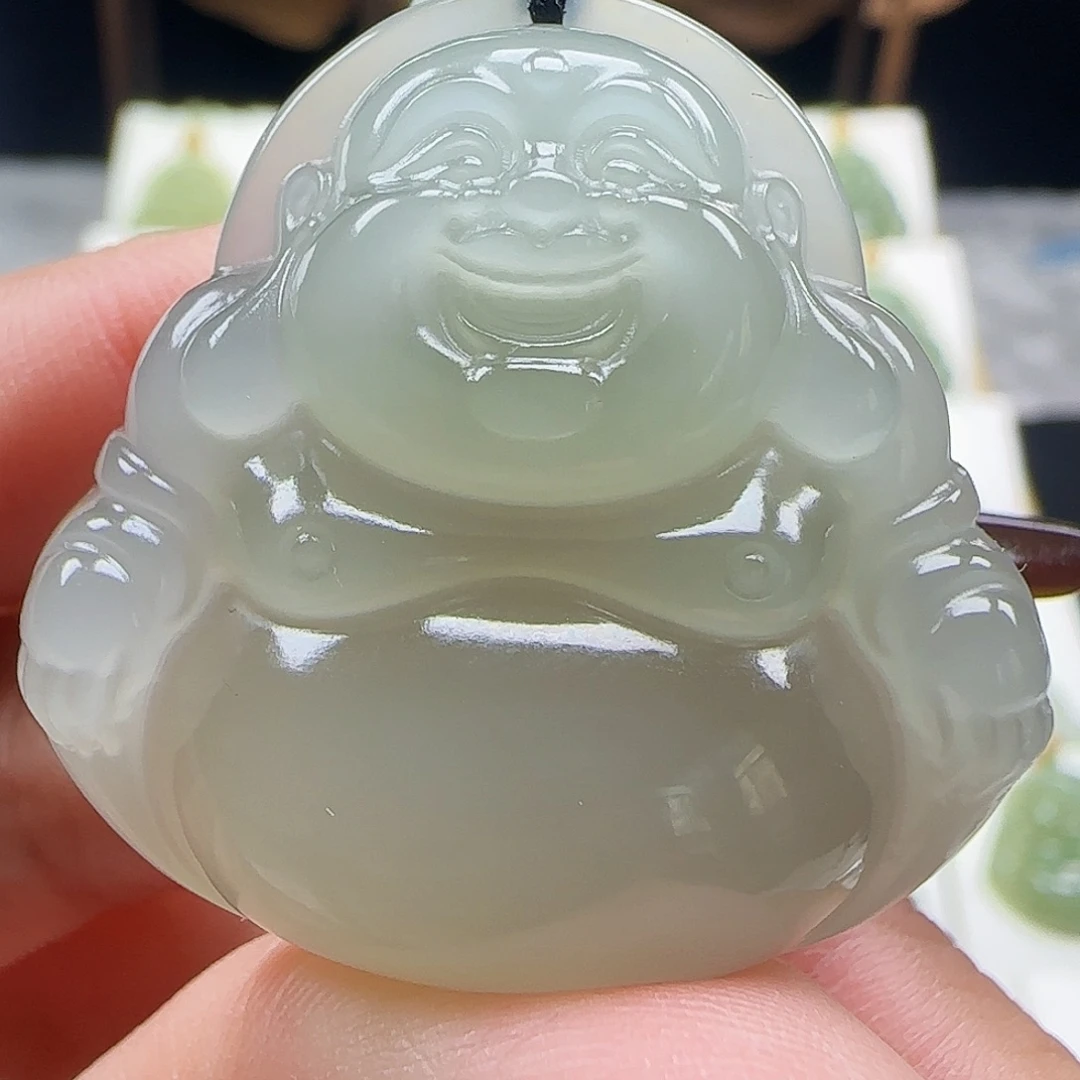 和田玉未镶嵌吊坠(赠链)