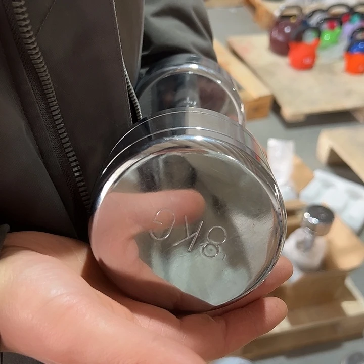 全新电镀纯钢8公斤哑铃一对