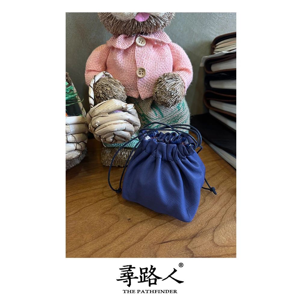 寻路人牛皮休闲百搭女士斜挎真皮多功能收纳袋子