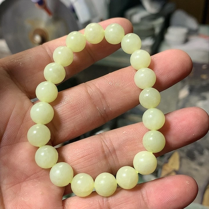 颈饰未镶嵌和田玉（糖玉）
