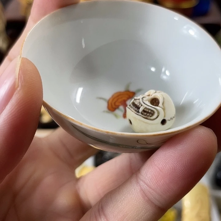 用***2瓷片精致雕刻工艺精湛